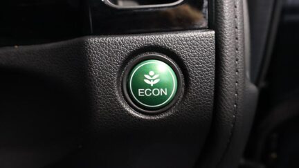 2015 Honda Shuttle Hybrid X new shape image 361712