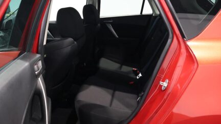 2013 Mazda Axela Sports 20S Skyactiv image 358915