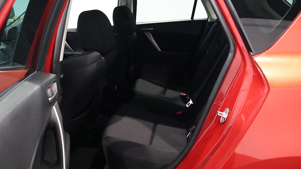 2013 Mazda Axela Sports 20S Skyactiv image 358915