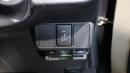 2013 Toyota Aqua Hybrid G Model image 359258