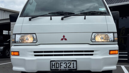 2013 Mitsubishi L300 2.4P LWB 5 DOOR image 358730