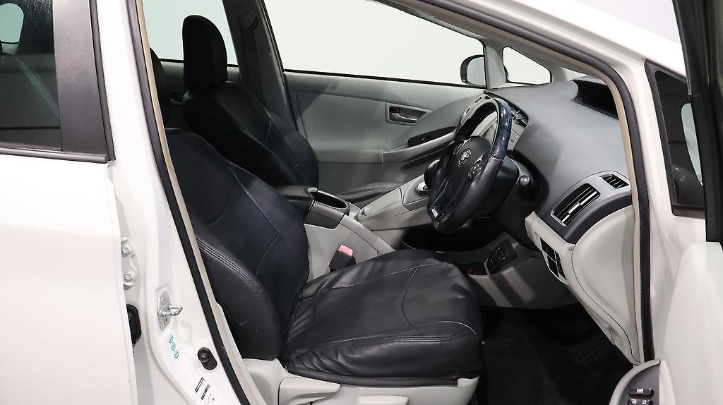 2013 Toyota Prius S MODEL + PUSH START + REVERSE CAMERA image 359823