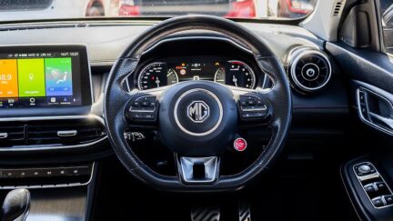 2022 MG HS 2.0PT/4WD/6AT Essence NZ New image 360724