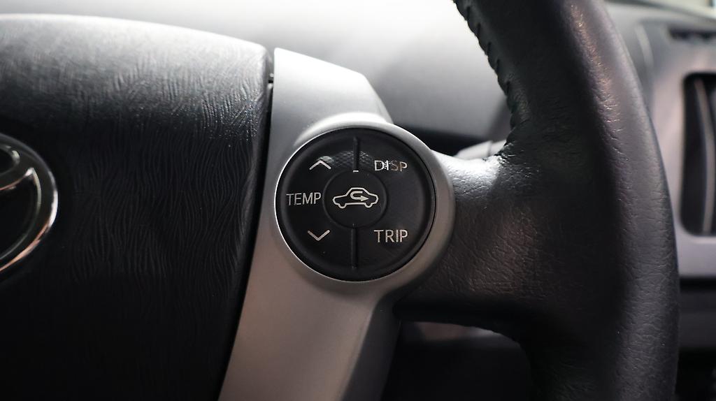 2012 Toyota Prius S Model + Push Button Start image 361672