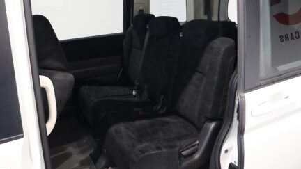 2012 Honda Step Wagon WGN G E-Selection image 361400