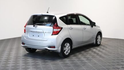 2017 Nissan Note e-Power X image 360009