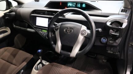 2013 Toyota Aqua Hybrid G Model image 359251
