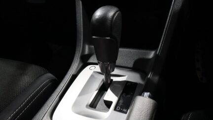 2014 Subaru XV 2.0i-L Eyesight AWD image 360000