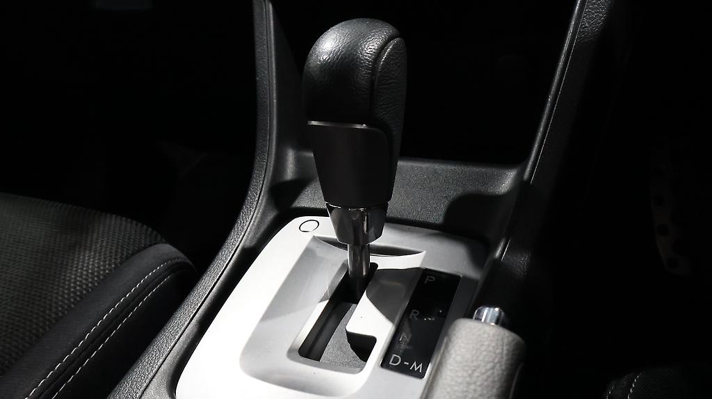 2014 Subaru XV 2.0i-L Eyesight AWD image 360000