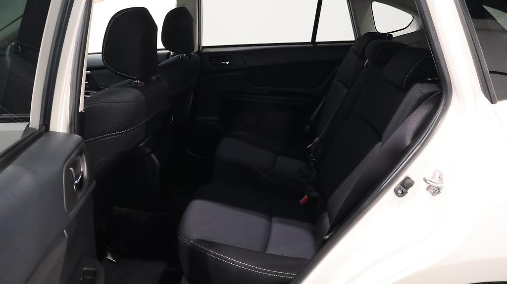 2014 Subaru Impreza Sport 1.6i-L image 359047