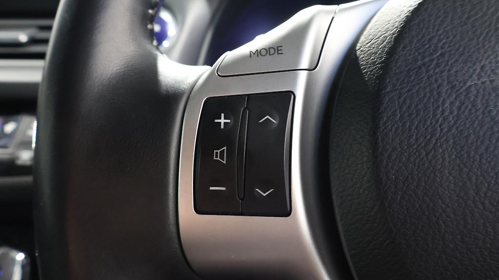 2012 Lexus CT 200h Version C image 359877