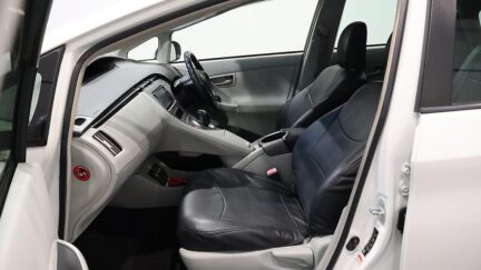 2013 Toyota Prius S MODEL + PUSH START + REVERSE CAMERA image 359820