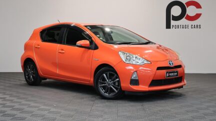 2013 Toyota Aqua Reverse Camera / Push Start / Alloys image 358352