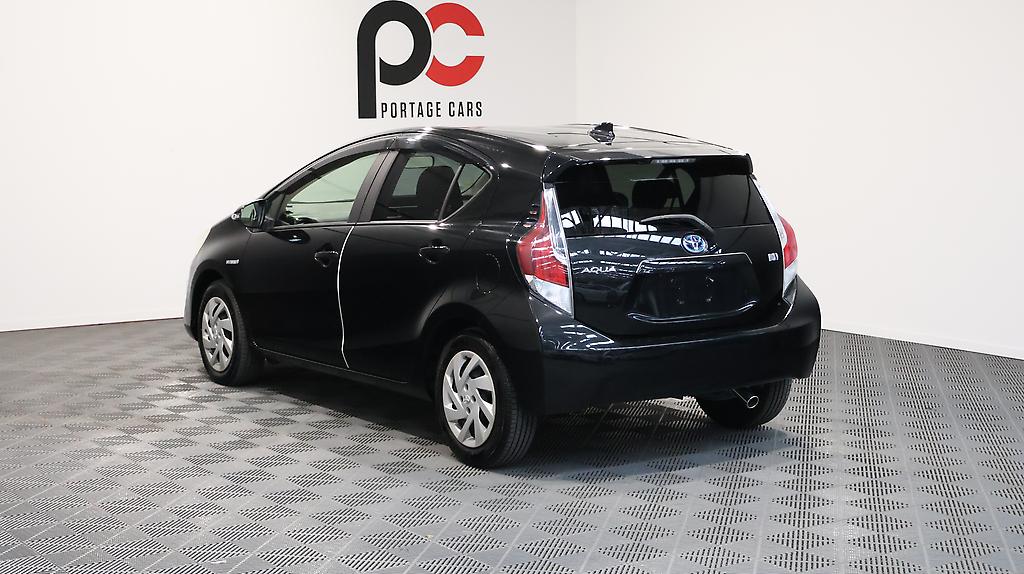2015 Toyota Aqua S MODEL + PUSH START + REV CAMERA image 361309