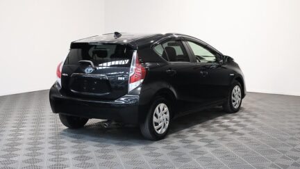 2015 Toyota Aqua S MODEL + PUSH START + REV CAMERA image 361310