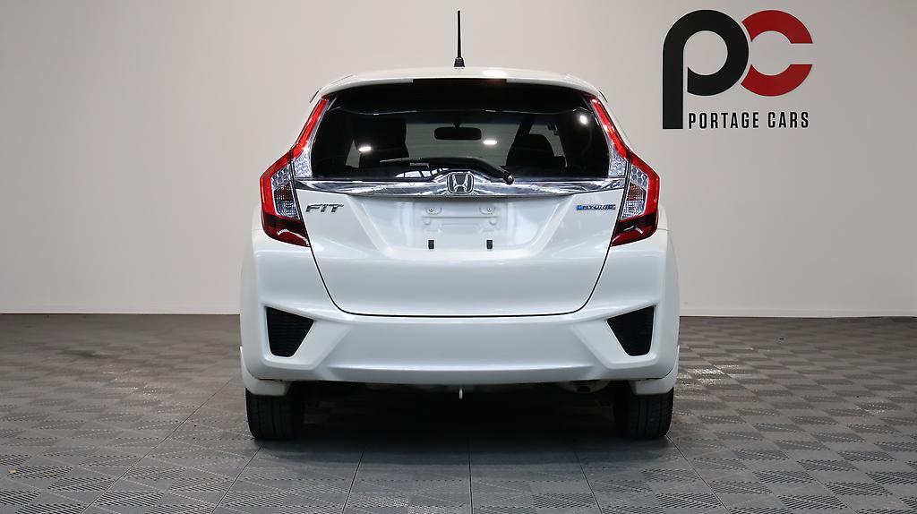 2014 Honda Fit Hybrid F-Package image 360076