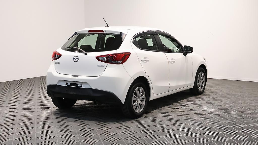 2016 Mazda Demio 13C PUSH BUTTON START image 361052