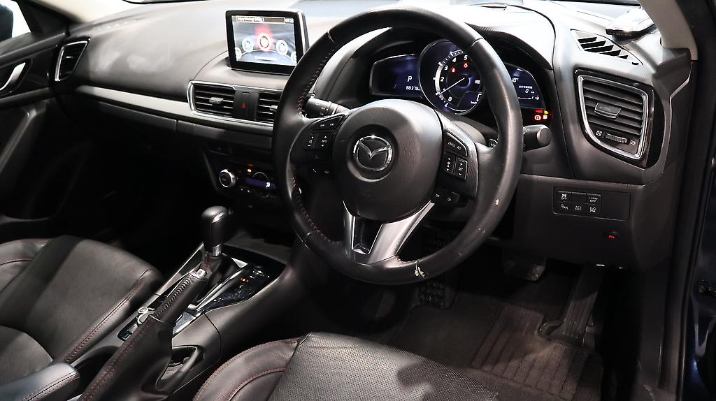 2016 Mazda Axela Sports 20S Touring L-Package image 360790