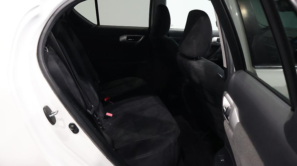 2012 Lexus CT 200h Version C image 359865