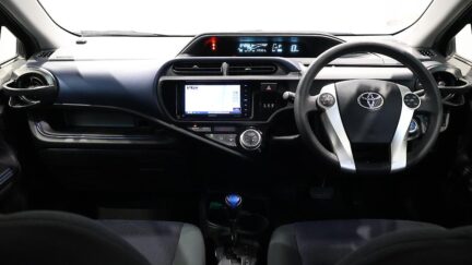 2015 Toyota Aqua S MODEL + PUSH START + REV CAMERA image 361317