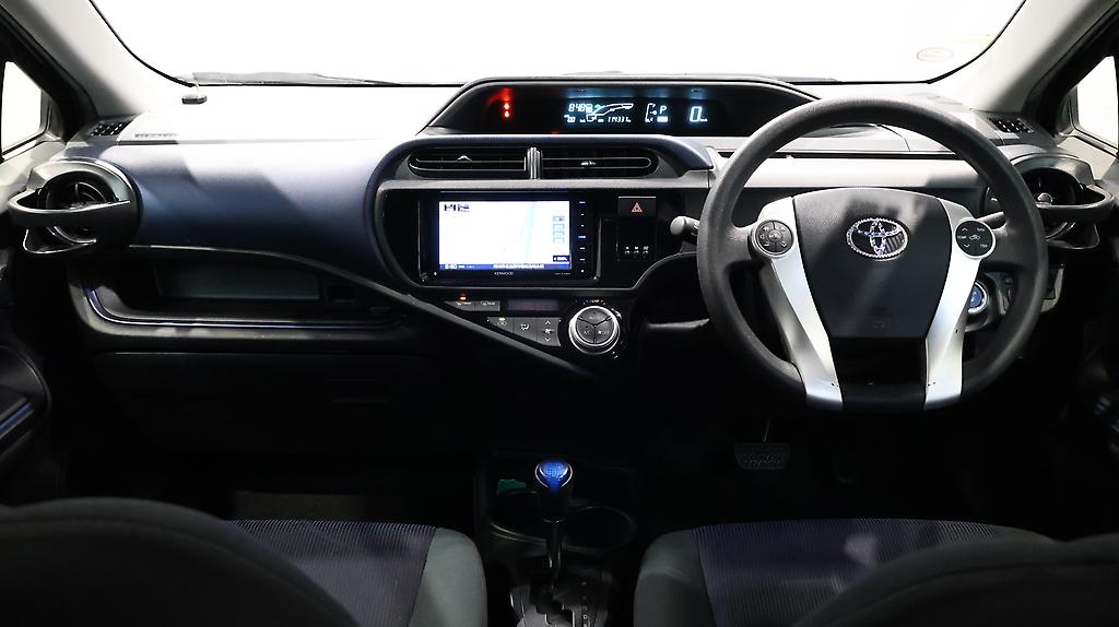 2015 Toyota Aqua S MODEL + PUSH START + REV CAMERA image 361317