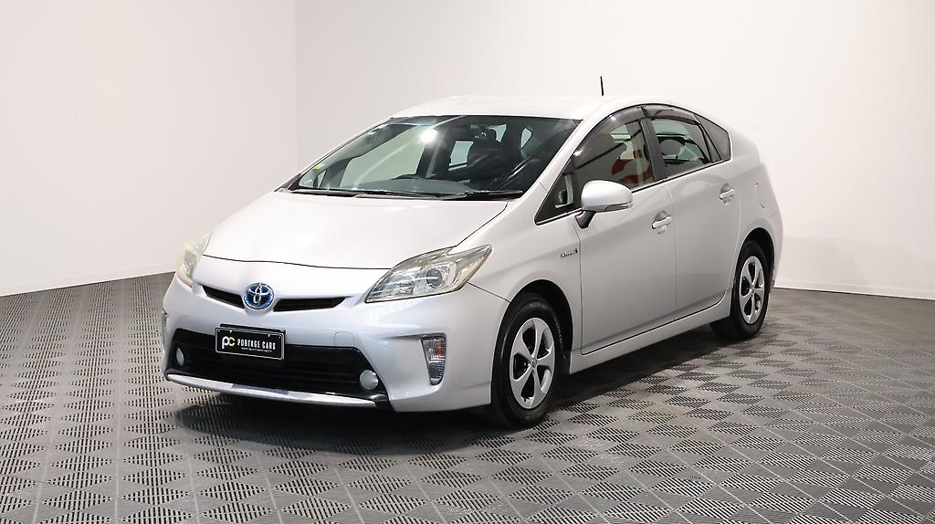 2012 Toyota Prius S Model + Push Button Start image 361656
