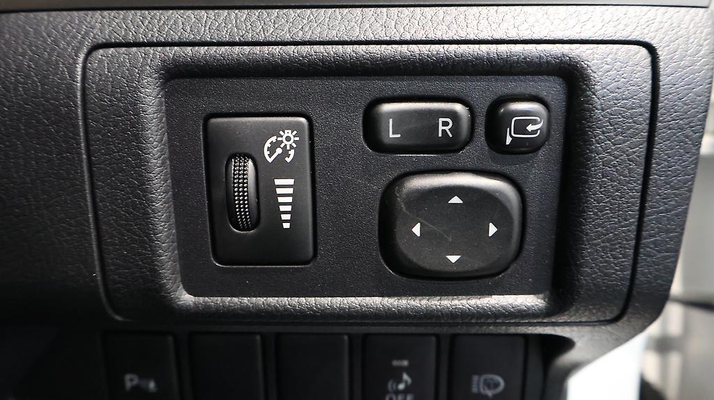 2012 Lexus CT 200h Version C image 359875