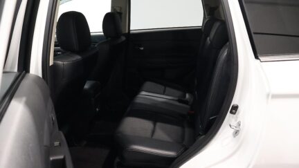 2014 Mitsubishi Outlander PHEV G Navi Package 4WD image 362541