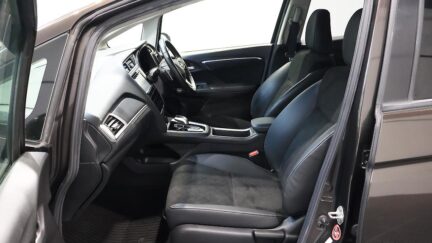 2015 Honda Shuttle Hybrid X image 358847
