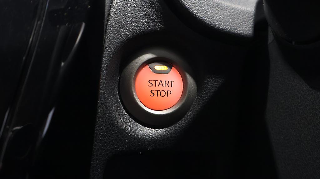 2017 Nissan Note e-Power X image 360024