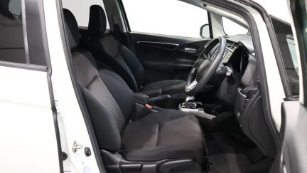 2014 Honda Fit Hybrid F-Package image 360081