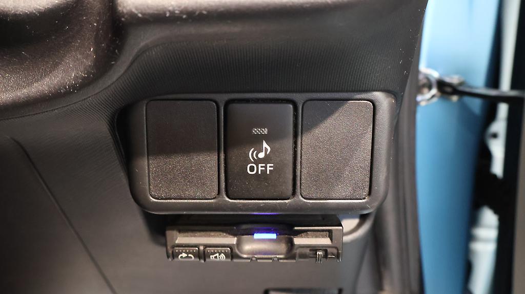 2012 Toyota Aqua S Model, Push Start, Reverse Camera image 358413