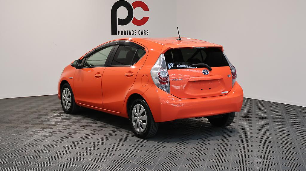 2012 Toyota Aqua S MODEL + PUSH START + REVERSE CAMERA image 360030