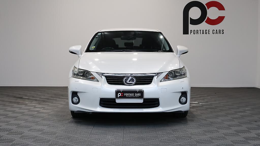 2012 Lexus CT 200h Version C image 361920
