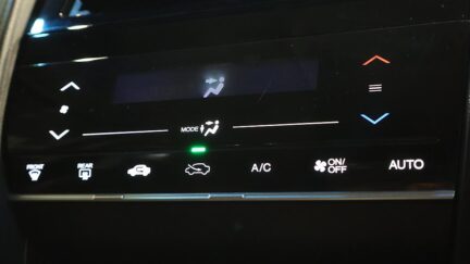2015 Honda Shuttle Hybrid X new shape image 361709