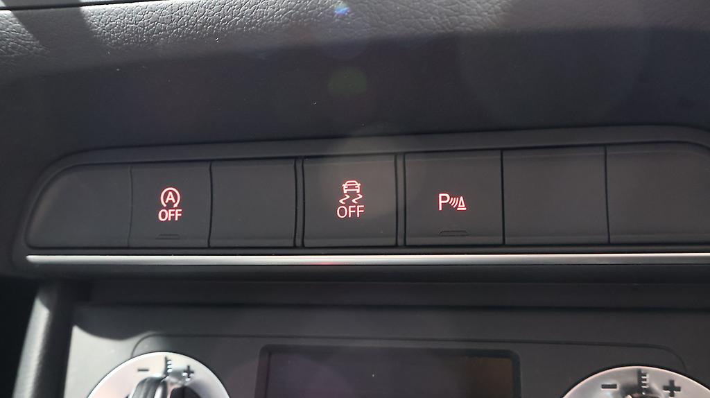 2015 Audi Q3 2.0TFSI Quattro 4WD image 360353