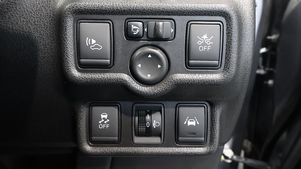 2017 Nissan Note e-Power X image 358880