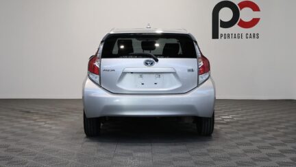 2015 Toyota Aqua Hybrid S Model image 359592