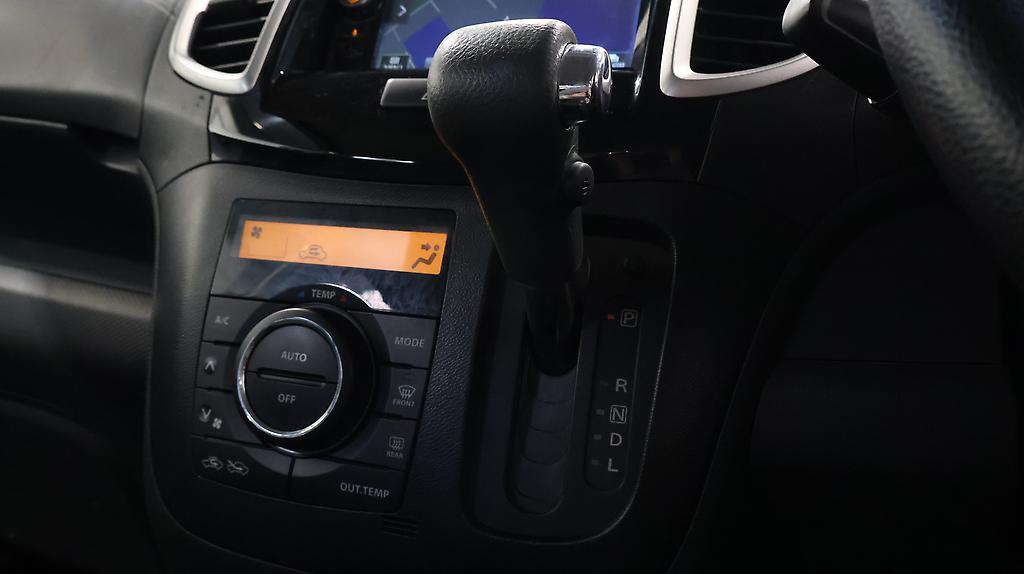 2015 Suzuki Solio X – PUSH BUTTON START, CRUISE CONTROL image 358631