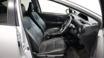 2013 Toyota Aqua G Black Soft Leather image 358559
