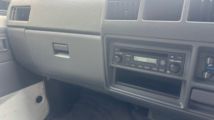 2013 Mitsubishi L300 2.4P LWB 5 DOOR image 358742
