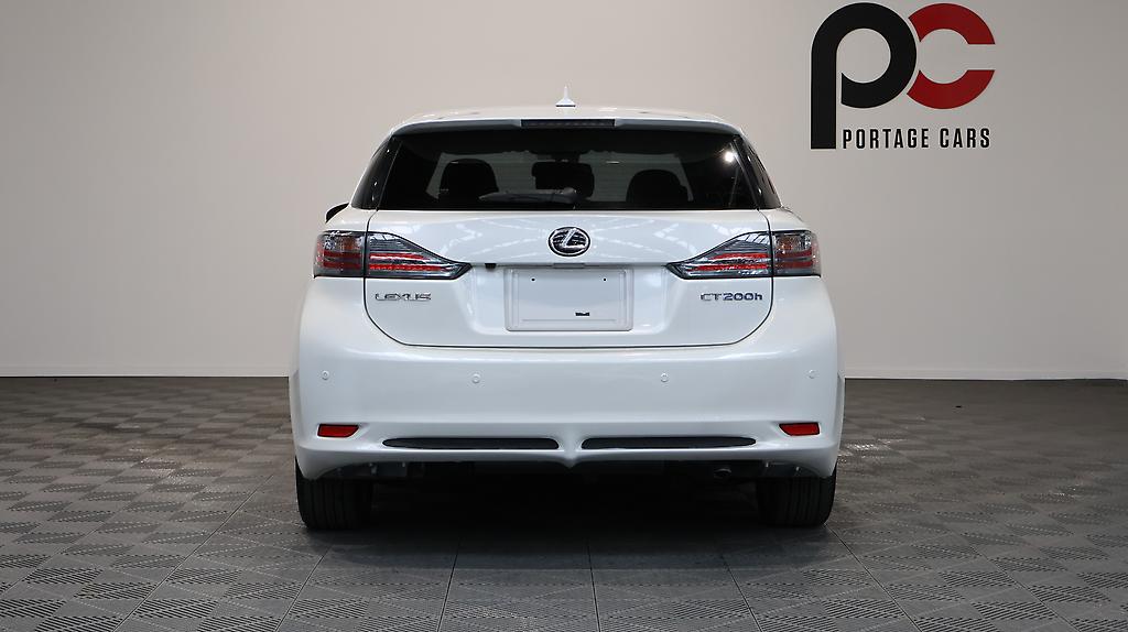 2012 Lexus CT 200h Version C image 361924