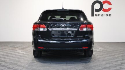2013 Toyota Avensis Wagon Li image 359798