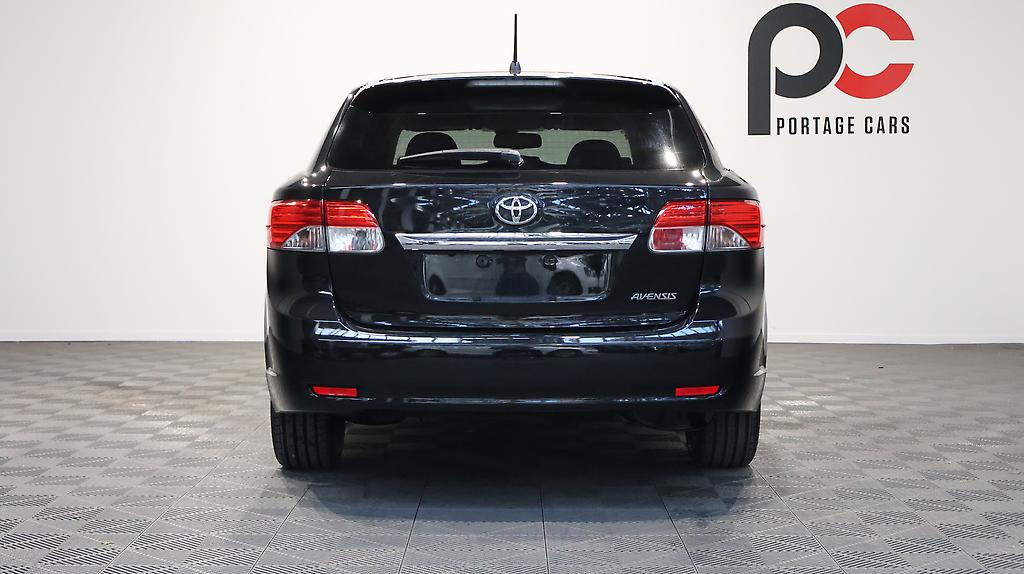 2013 Toyota Avensis Wagon Li image 359798