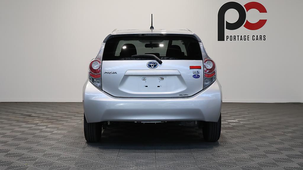 2013 Toyota Aqua image 359532