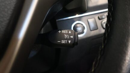 2013 Toyota Avensis Wagon Li image 359811