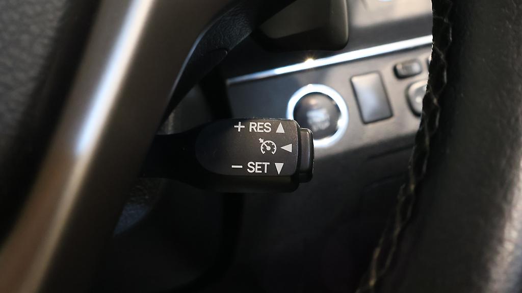 2013 Toyota Avensis Wagon Li image 359811