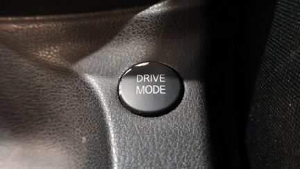 2017 Nissan Note e-Power X image 360025