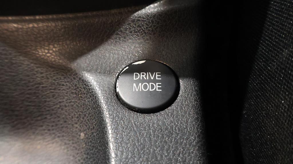 2017 Nissan Note e-Power X image 360025