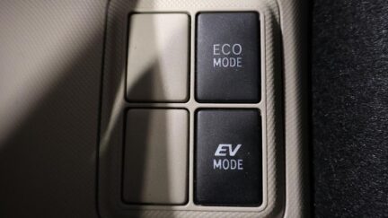 2012 Toyota Aqua S MODEL + PUSH START + REVERSE CAMERA image 360044